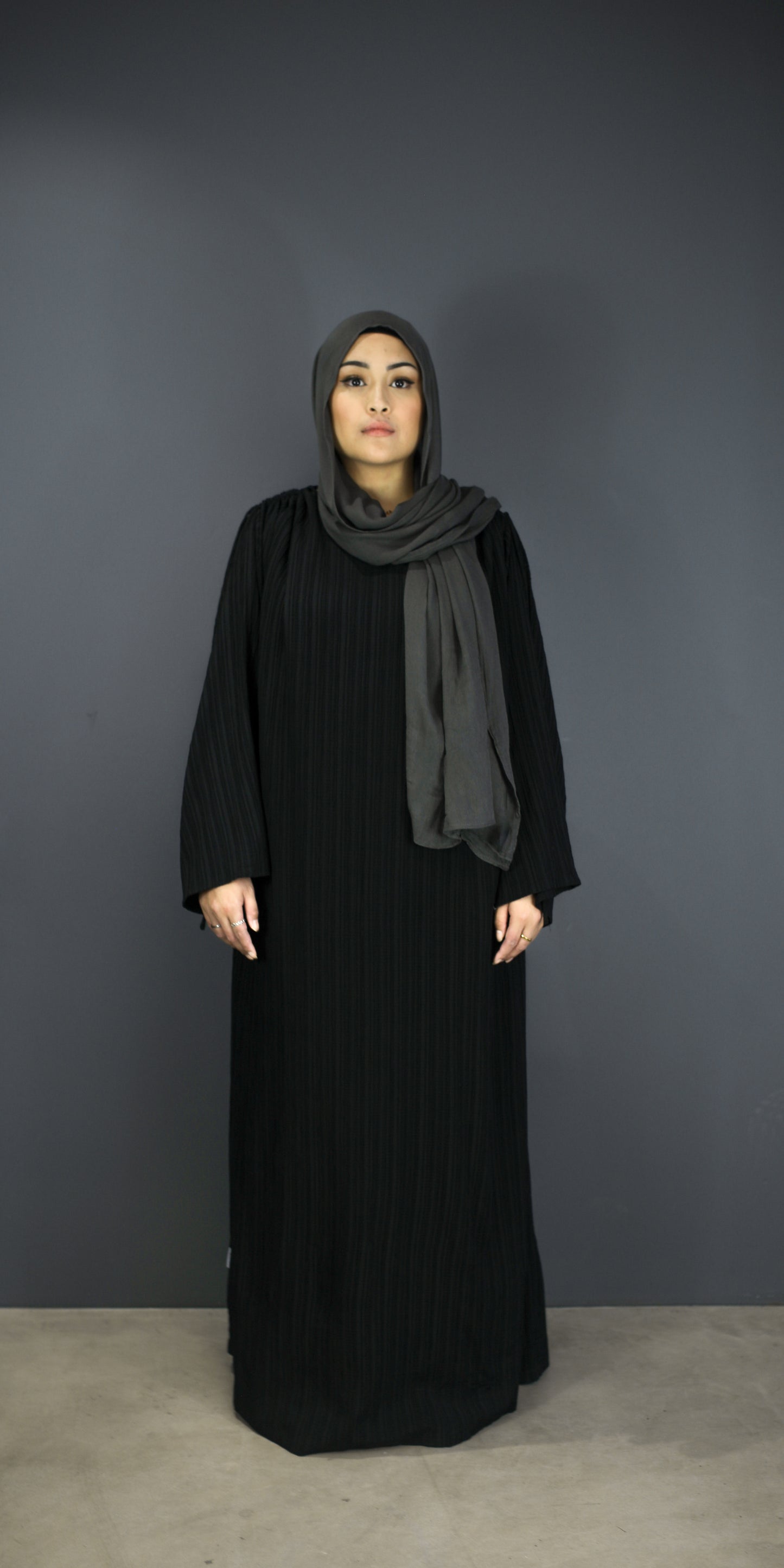 Breeze Flowy Maxi Dress - Black